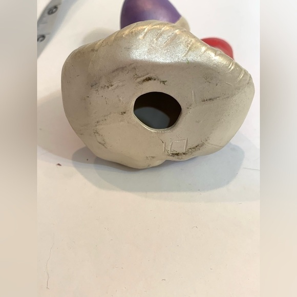 Vintage Hobbyist Ceramic Girl with Muff Heart Valentine Figure - Picture 3 of 5